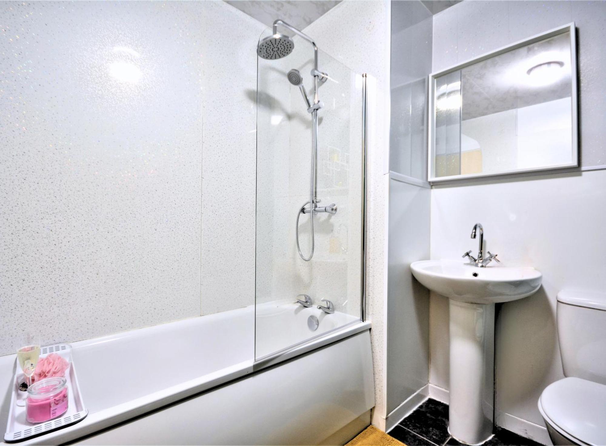 Manchester Townhouse By Bevolve - 4 Bedrooms - Free Parking Εξωτερικό φωτογραφία