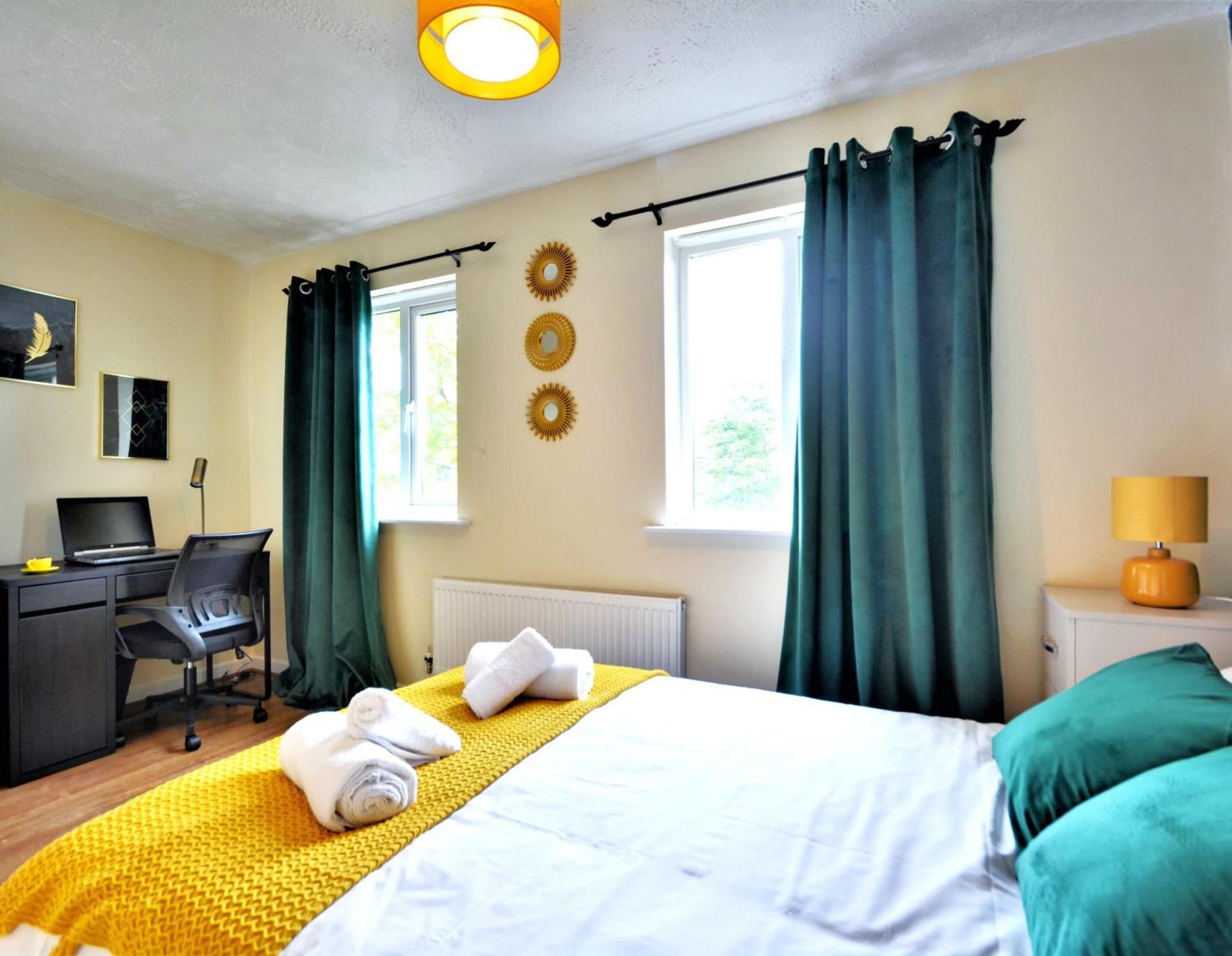 Manchester Townhouse By Bevolve - 4 Bedrooms - Free Parking Εξωτερικό φωτογραφία